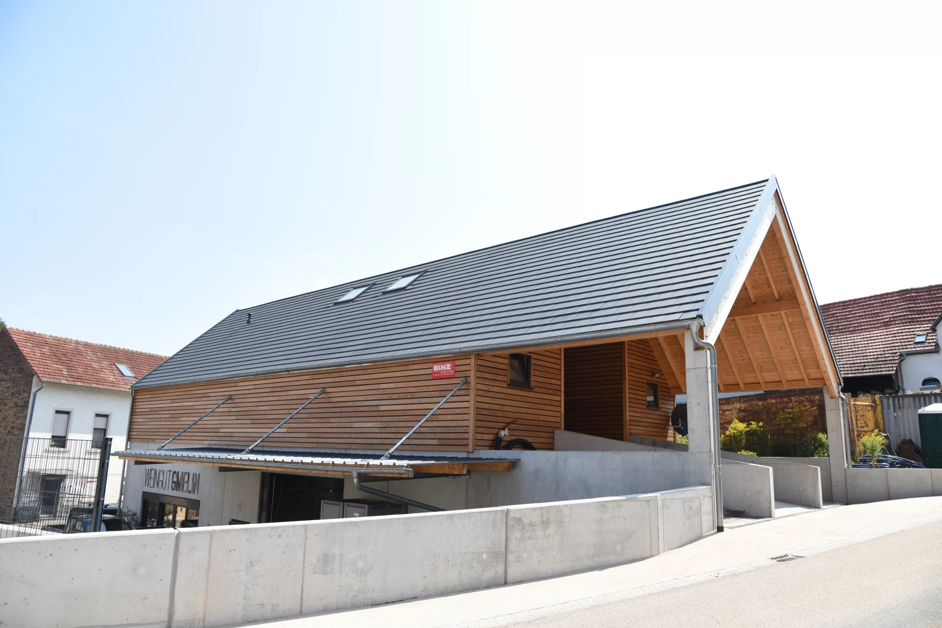 Binz Holzbau Referenzen Objektbau Gmelin Angelbachtal Weingut Gesamtansicht Titelbild
