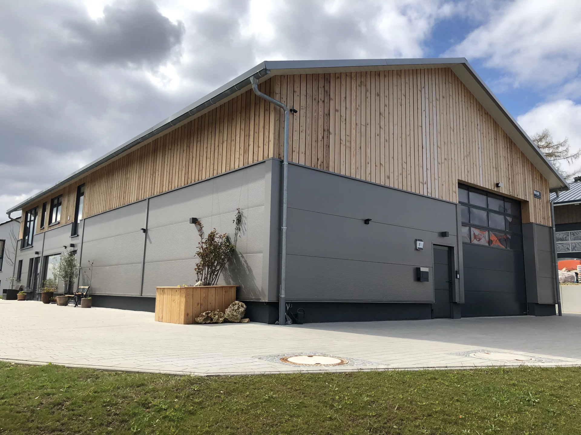 Binz Holzbau Referenzen Retzer Lichtenwald Thomashardt Gesamtansicht Titelbild